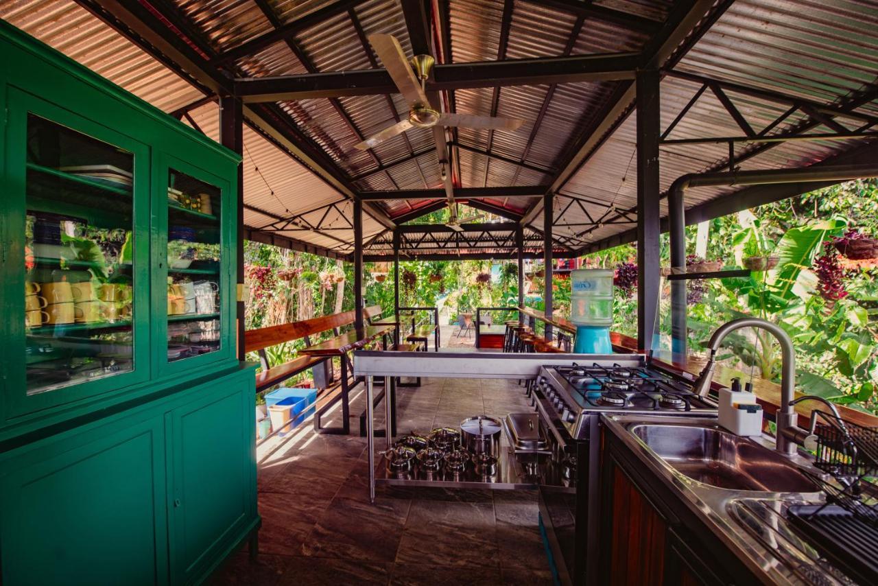 Aparthotel Selva Madre Eco-Sanctuary Cahuita Exterior foto